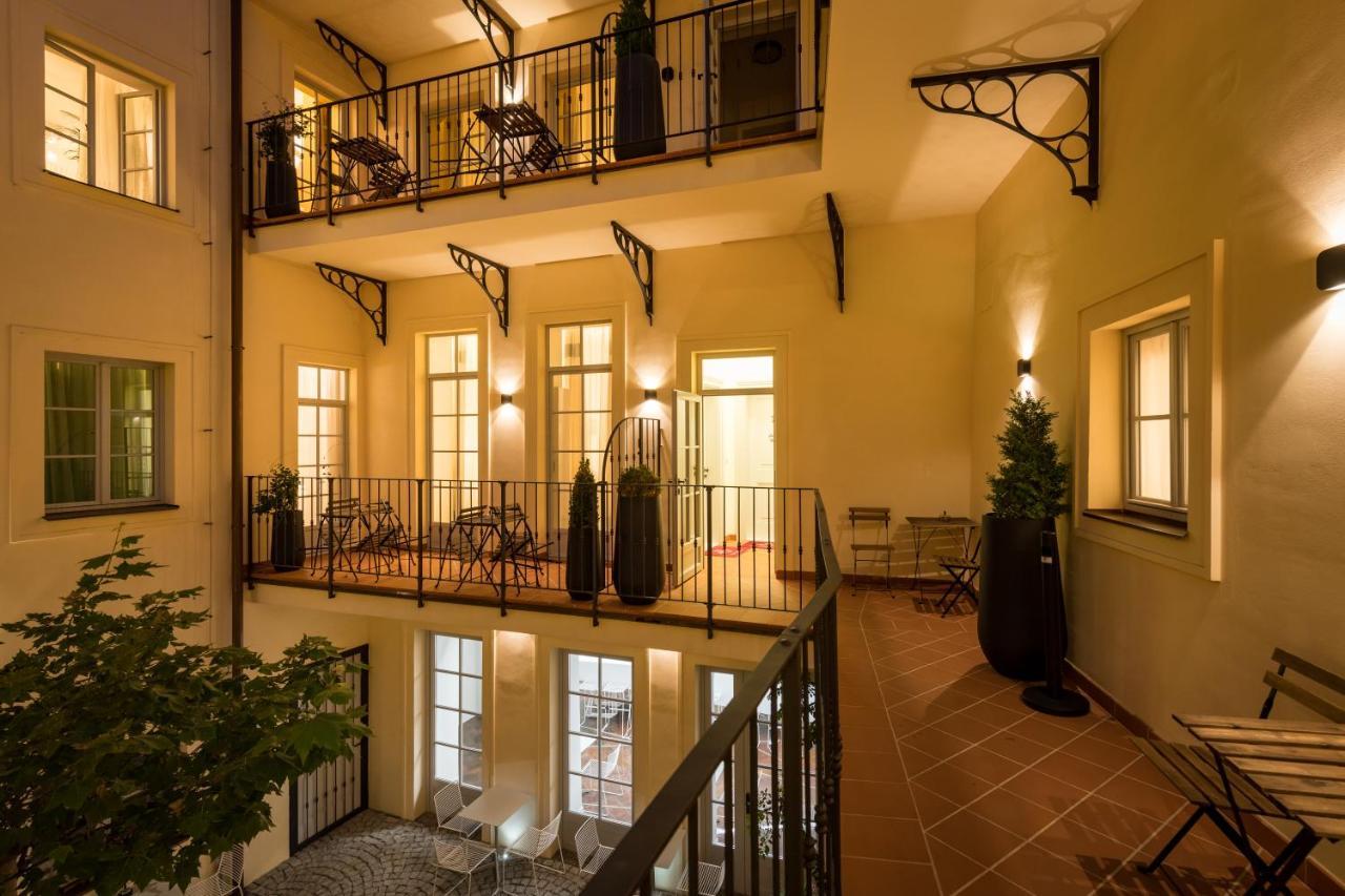 Old Royal Post Boutique Hotel & Premium Suites Prague Exterior photo