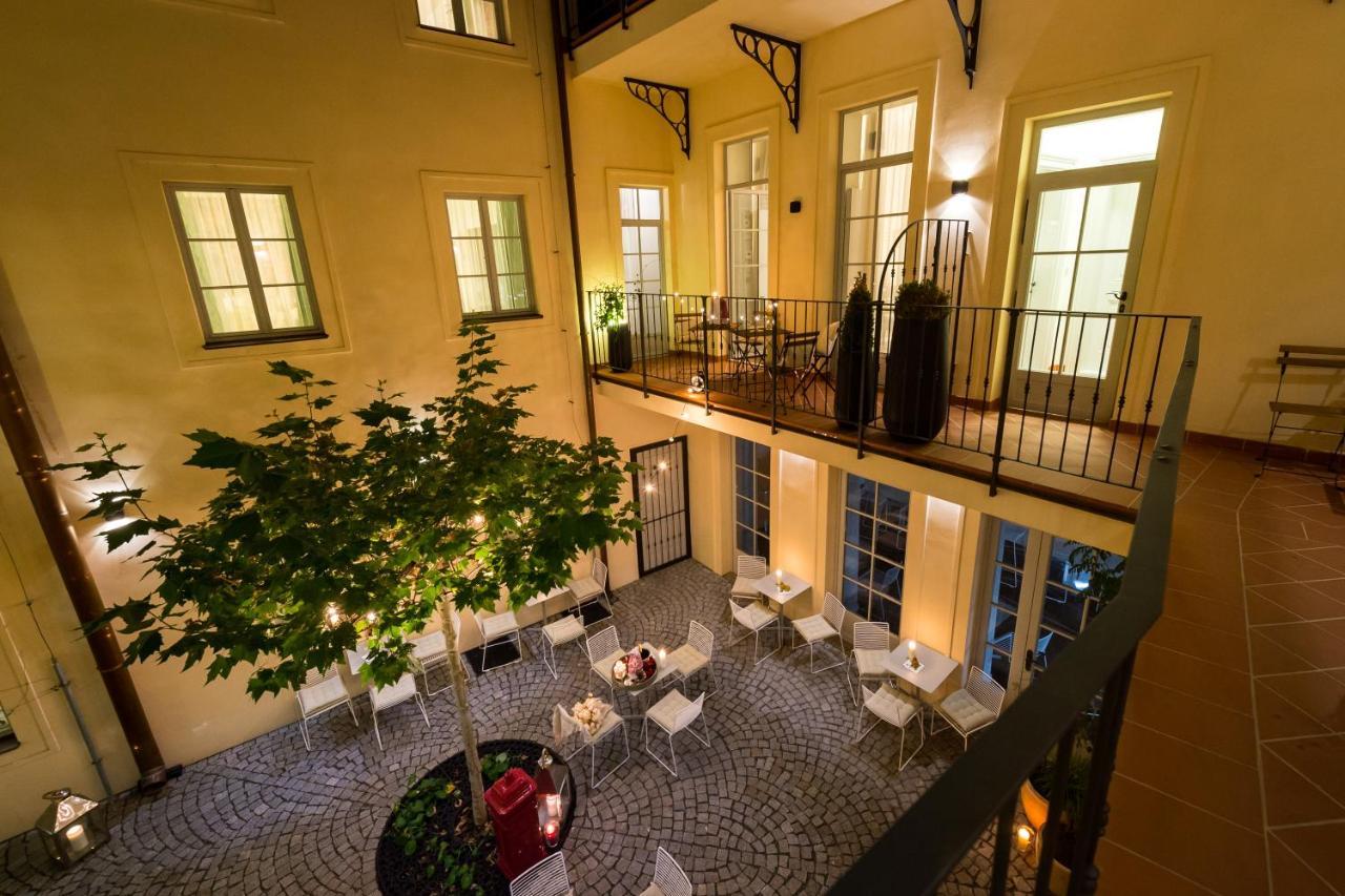Old Royal Post Boutique Hotel & Premium Suites Prague Exterior photo