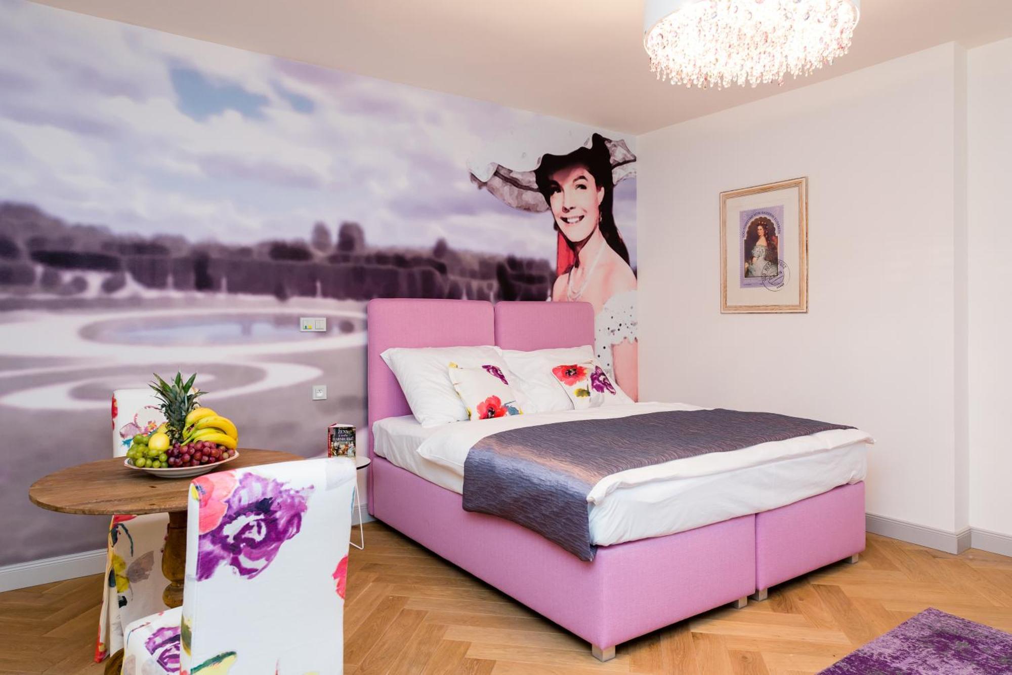 Old Royal Post Boutique Hotel & Premium Suites Prague Exterior photo