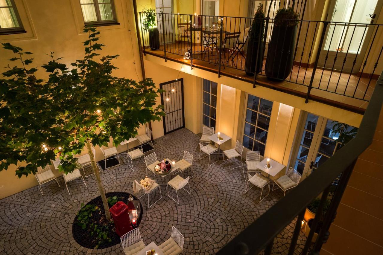 Old Royal Post Boutique Hotel & Premium Suites Prague Exterior photo