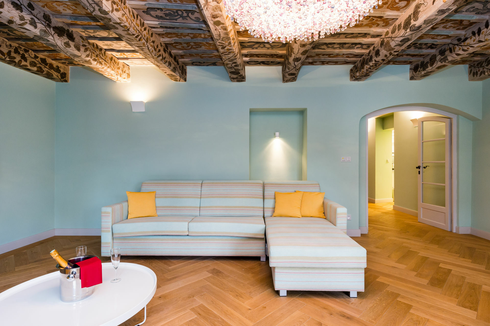 Old Royal Post Boutique Hotel & Premium Suites Prague Exterior photo